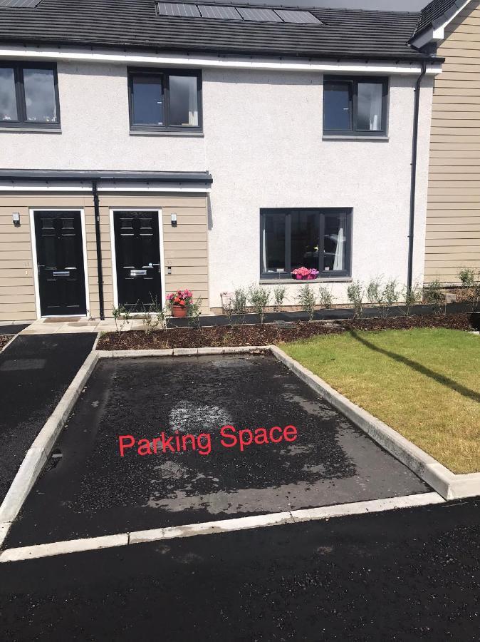 Modern&bright home in quiet&central area Inverness Extérieur photo