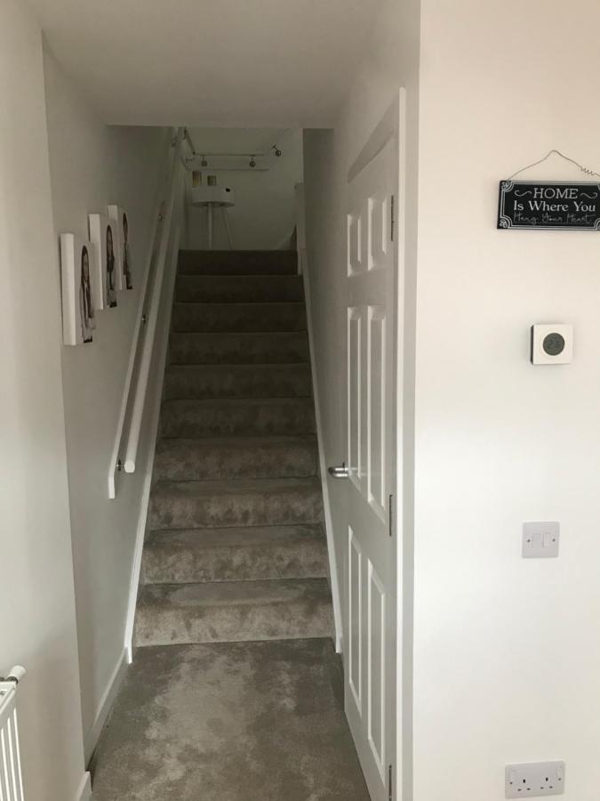 Modern&bright home in quiet&central area Inverness Extérieur photo
