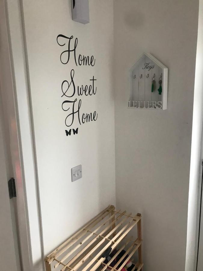 Modern&bright home in quiet&central area Inverness Extérieur photo